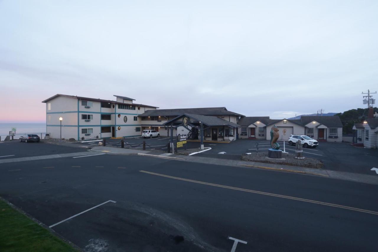 Seahorse Oceanfront Lodging Lincoln City Eksteriør billede